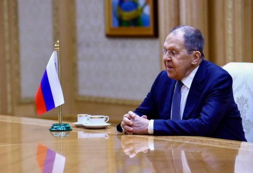 Президент Туркменистана провёл переговоры с главой МИД России в Ашхабаде